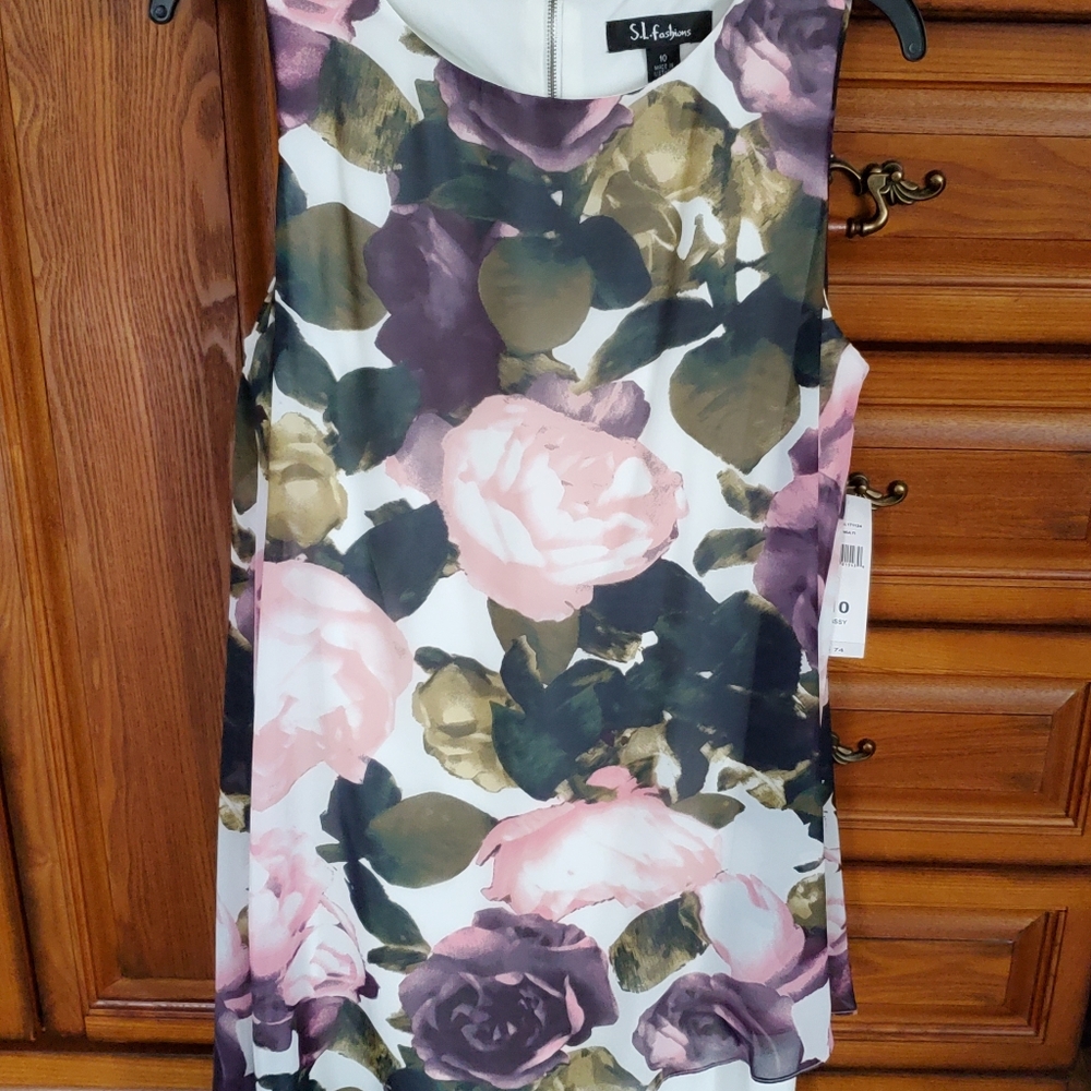 Spring dress - Picture 4 of 4